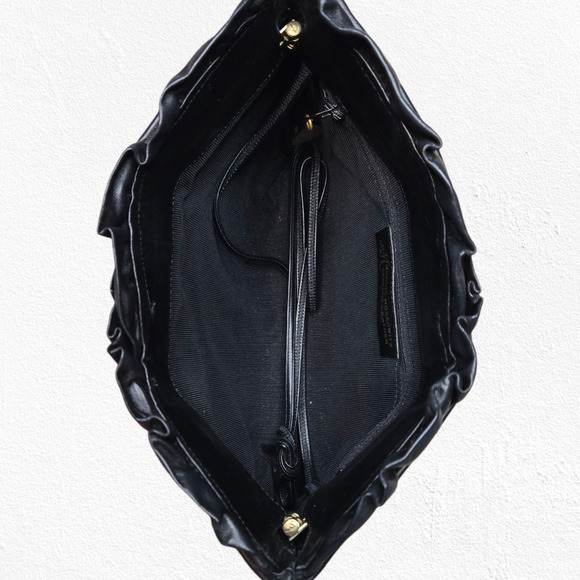 1970s Vintage Black Genuine Leather Ruched Morris Moskowitz Designer Clutch Bag - Picture 8 of 13